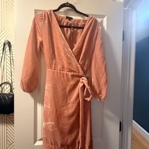 Elegant J crew XS 2 velvety Pink Wrap Dress